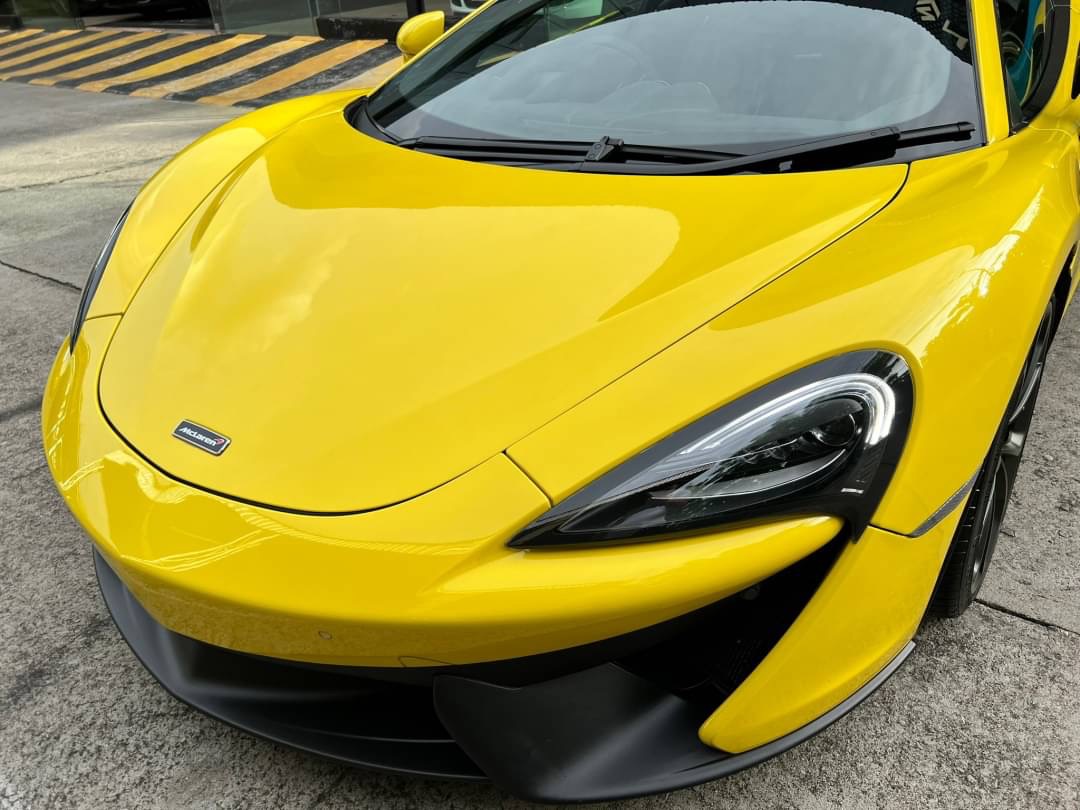 2019 McLaren 540C สีเหลือง