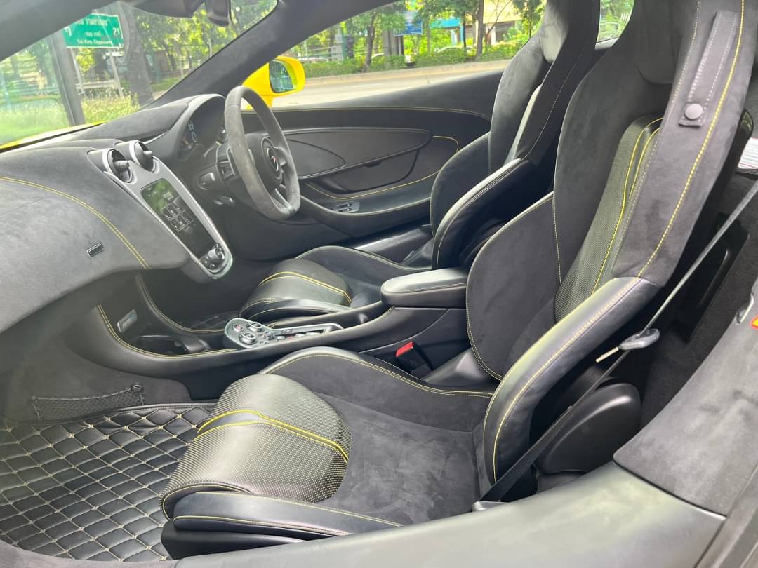 2019 McLaren 540C สีเหลือง (รูปที่ 14)
