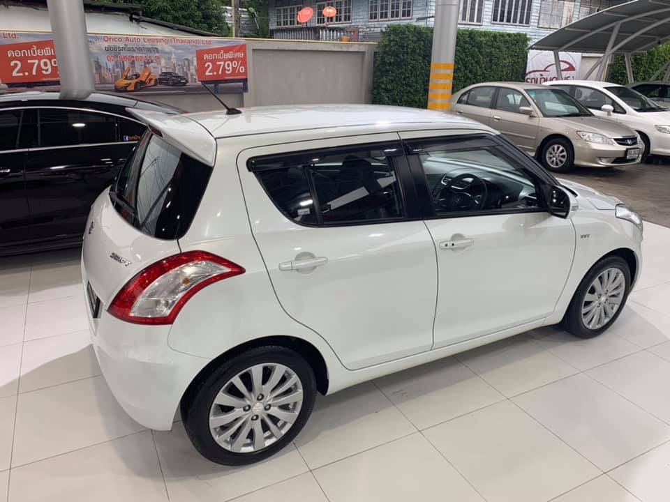 Suzuki Swift ปี 2013 สีขาว (รูปที่ 3)