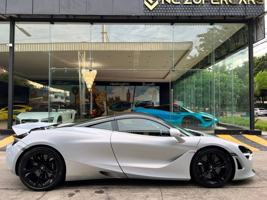 2021 McLaren 720S สีฟ้า (รูปที่ 3)