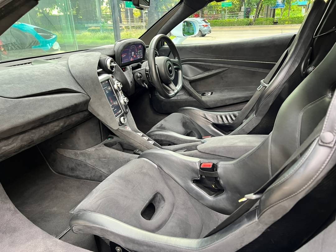 2021 McLaren 720S สีฟ้า (รูปที่ 11)