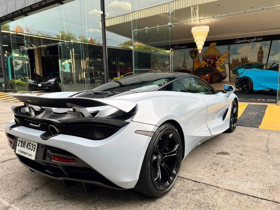 2021 McLaren 720S สีฟ้า (รูปที่ 4)