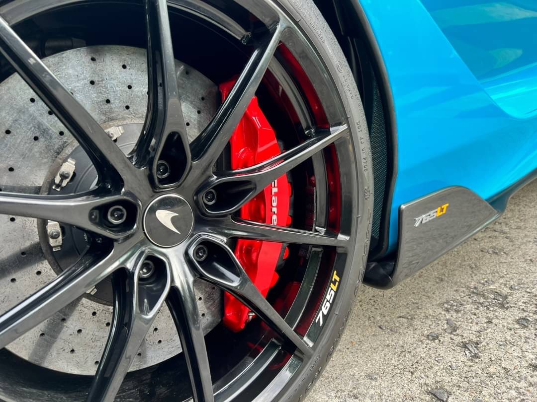 2021 McLaren 765 LT Coupe สีฟ้า (รูปที่ 7)