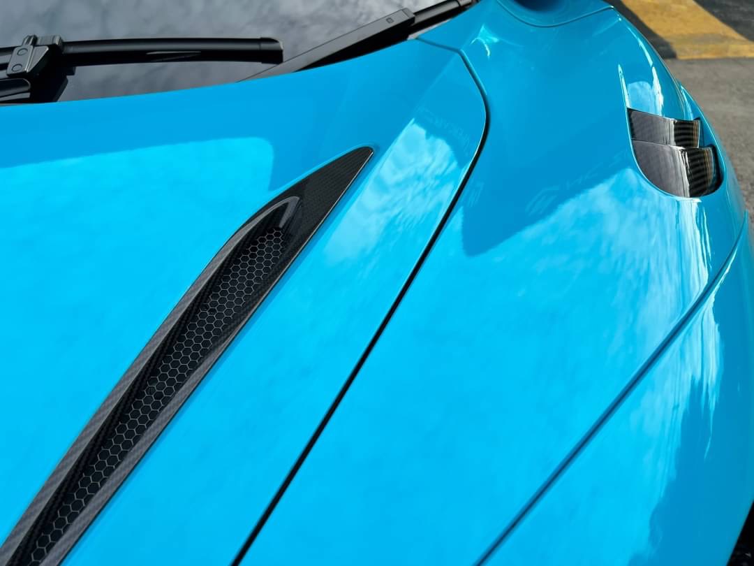 2021 McLaren 765 LT Coupe สีฟ้า (รูปที่ 6)