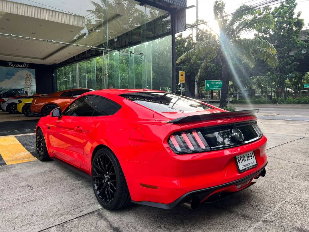 2017 Ford Mustang สีแดง (รูปที่ 8)