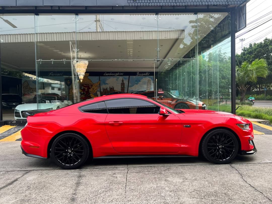 2017 Ford Mustang สีแดง (รูปที่ 3)