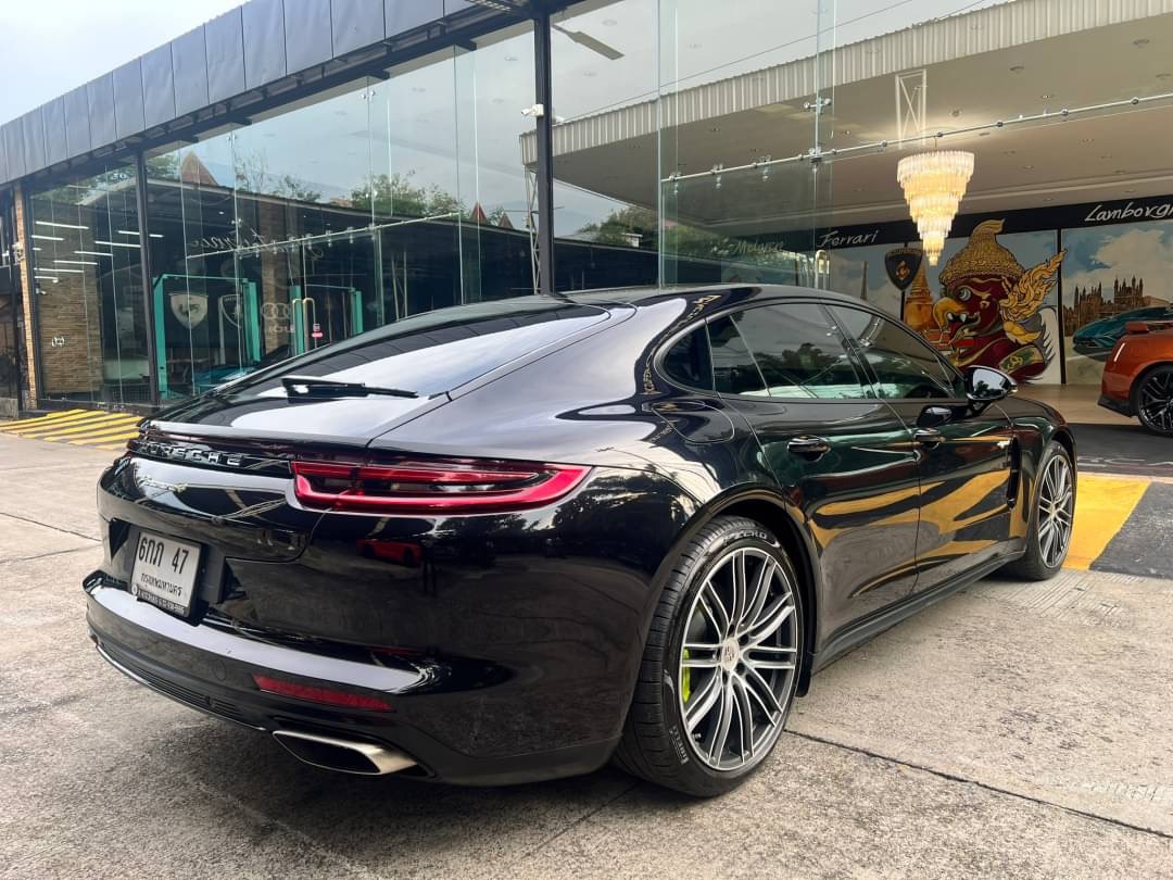 2017 Porsche Panamera E-Hybrid สีดำ (รูปที่ 7)