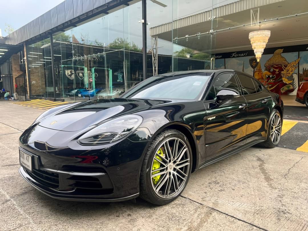 2017 Porsche Panamera E-Hybrid สีดำ (รูปที่ 4)