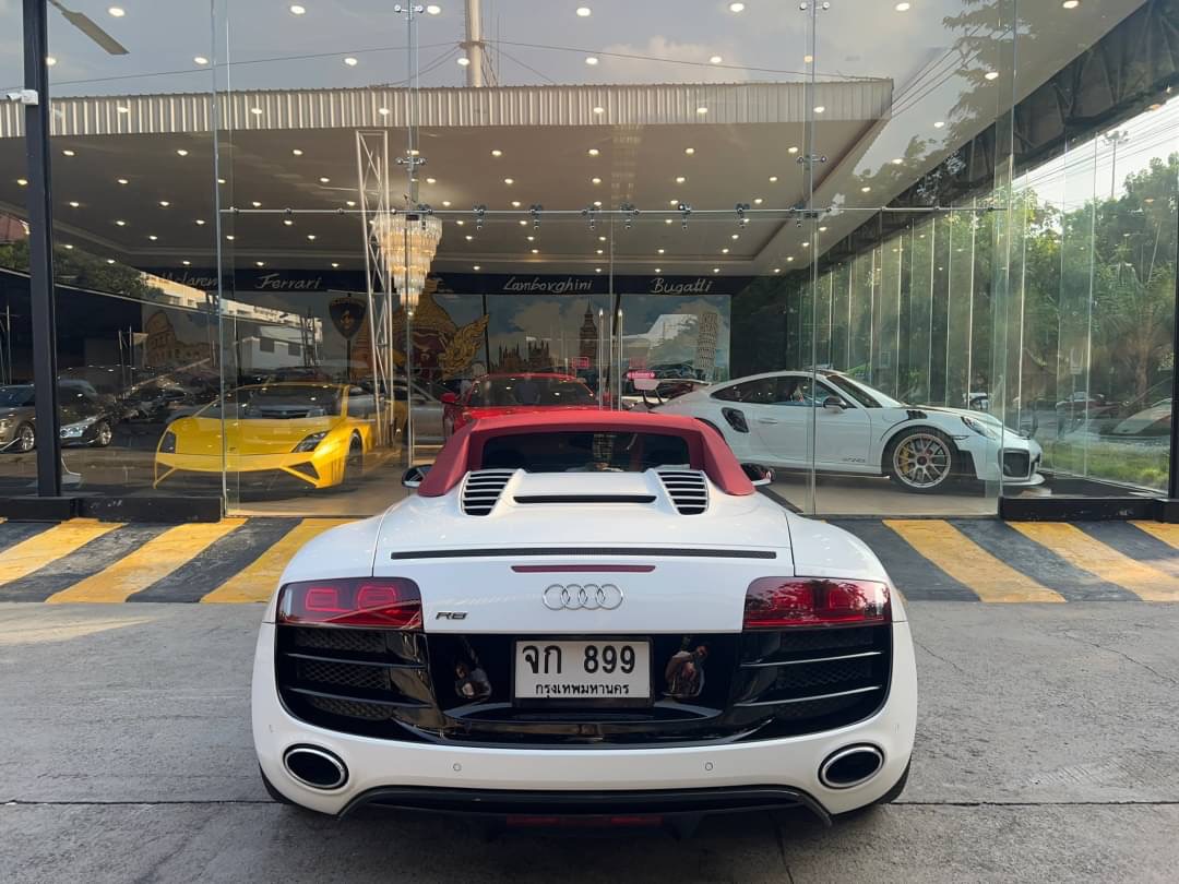 2012 Audi R8 V10 GT Spyder สีขาว (รูปที่ 5)