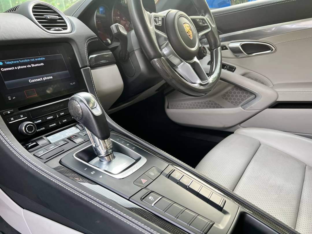2018 Porsche 718 Boxster (Cayman) 718 Cayman สีน้ำเงิน (รูปที่ 11)