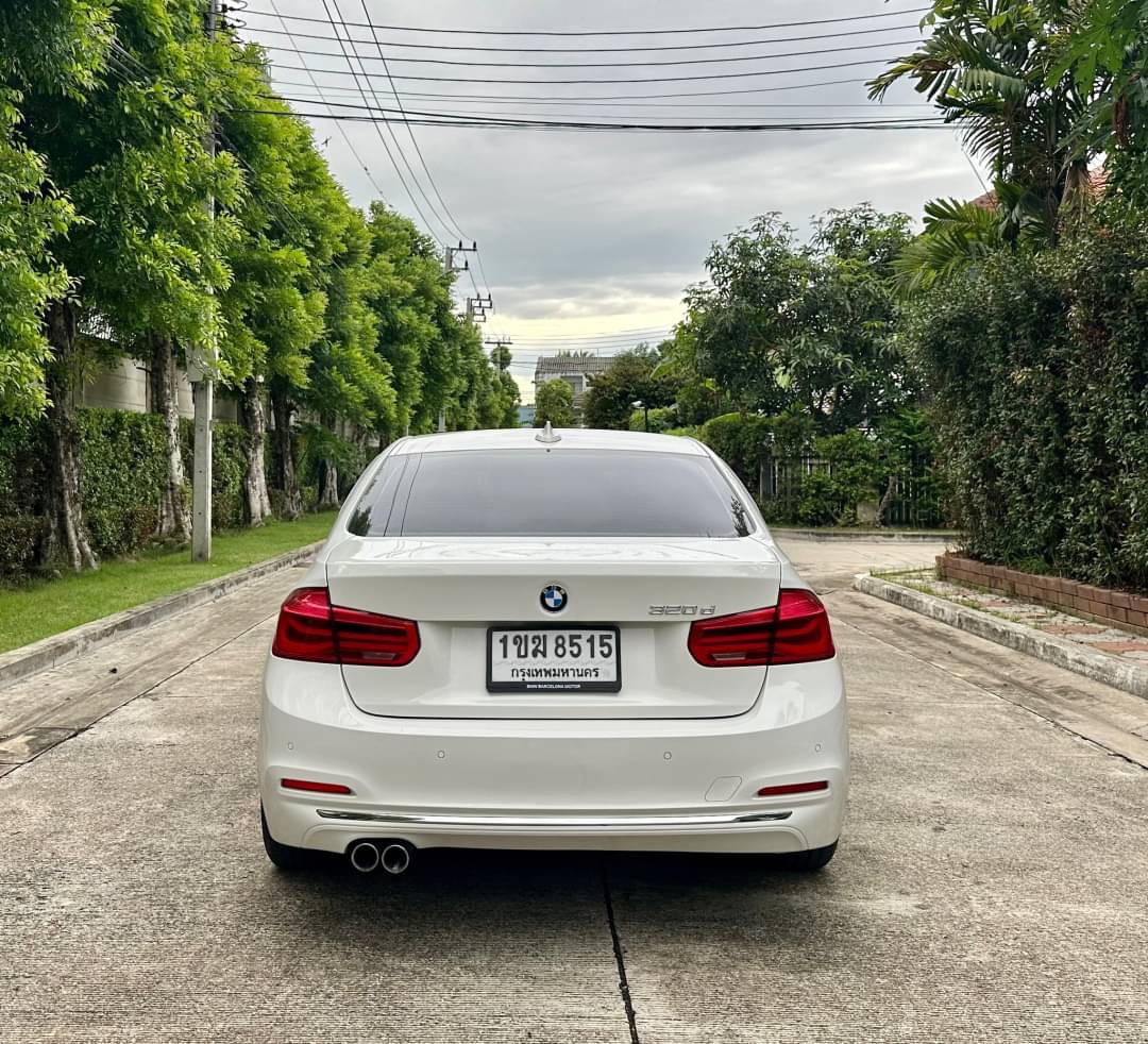 2017 BMW 320D F30 LCI เ สีขาว (รูปที่ 4)