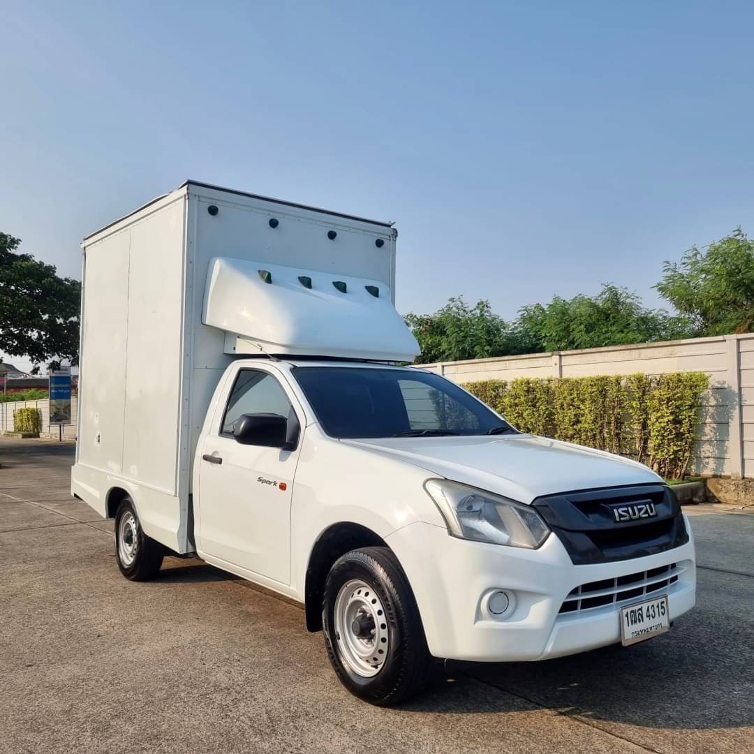 2016 Isuzu D-Max Spark สีขาว