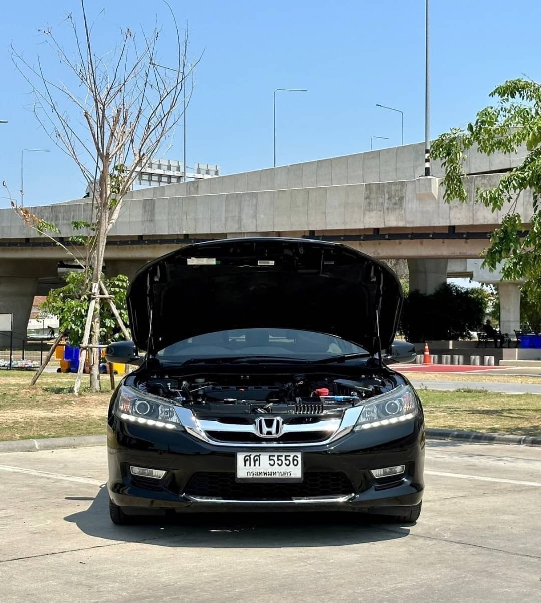 2014 Honda Accord สีดำ (รูปที่ 11)