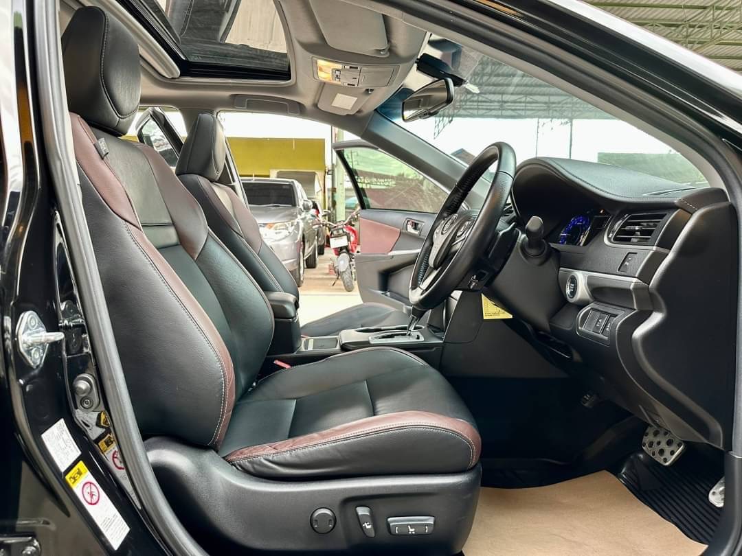 2017 Toyota Camry สีดำ (รูปที่ 13)