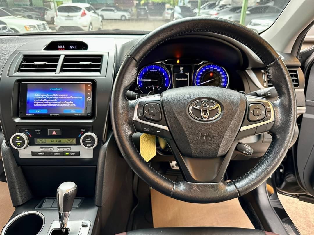 2017 Toyota Camry สีดำ (รูปที่ 5)