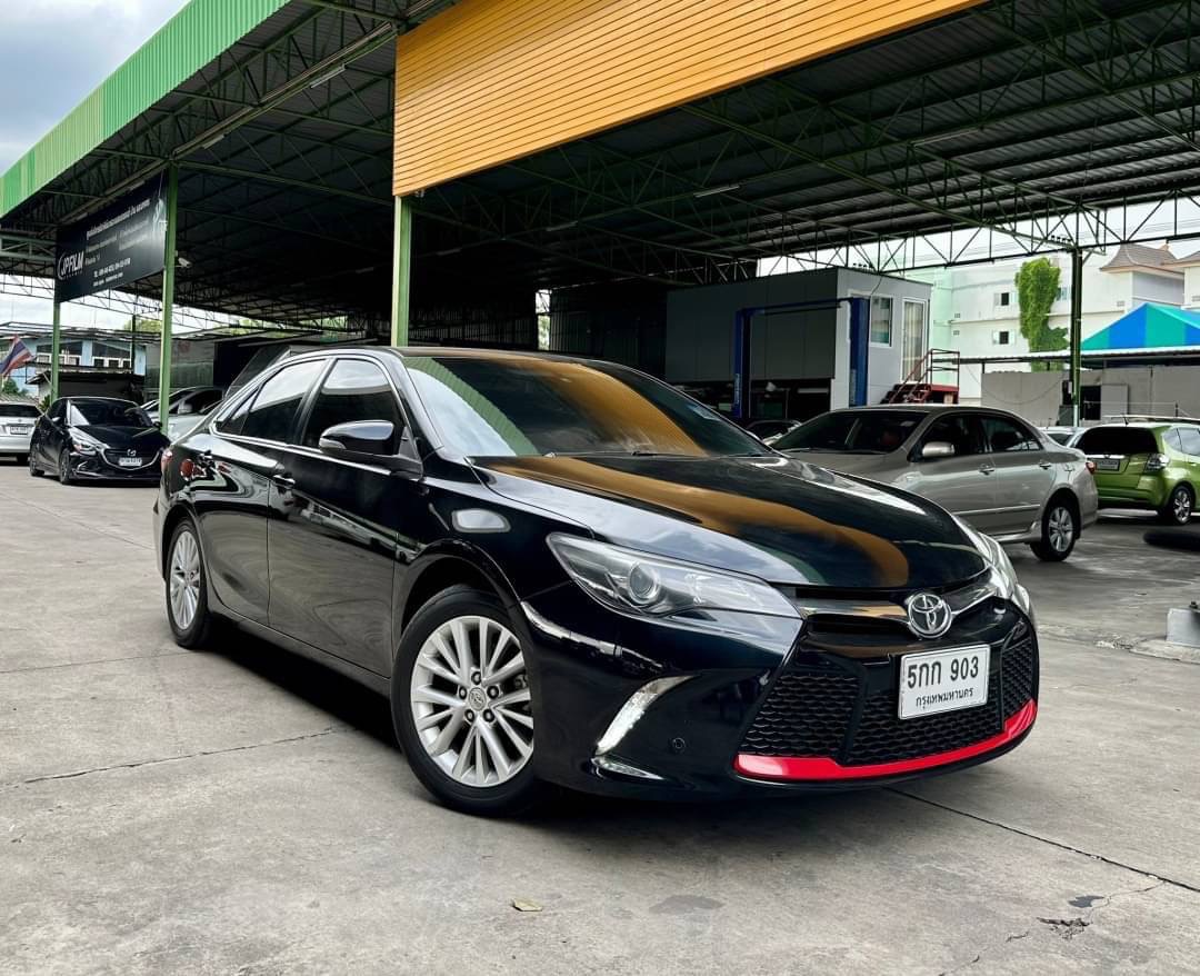 2017 Toyota Camry สีดำ