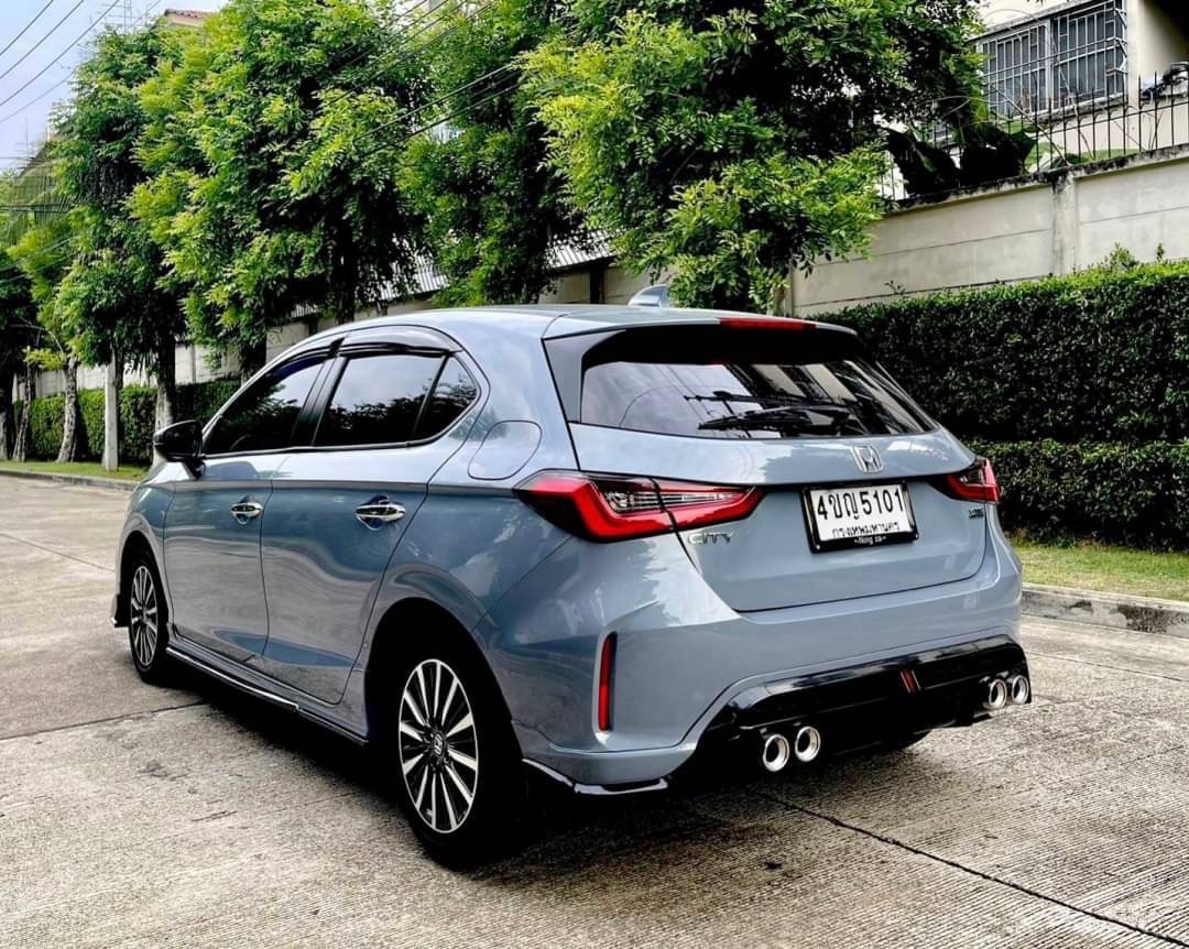 2022 Honda City Hatchback สีเทา (รูปที่ 3)