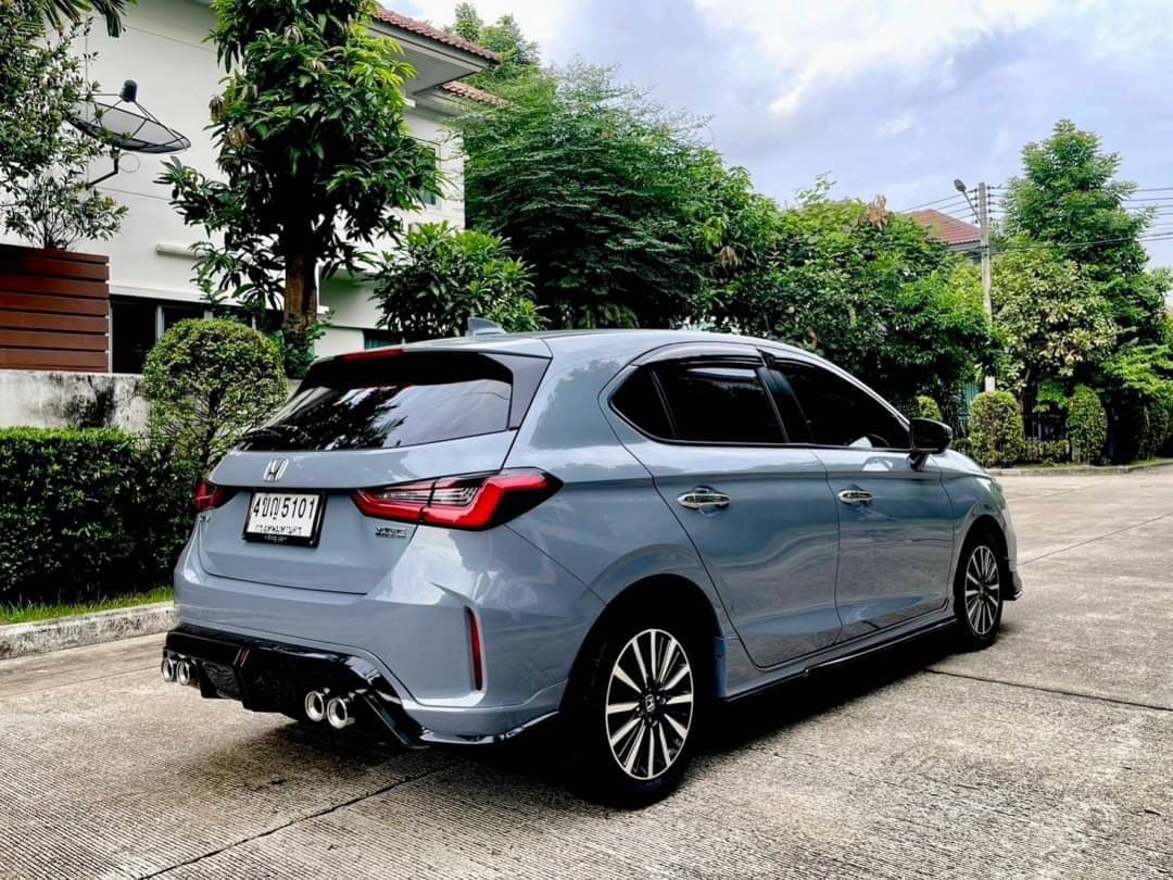 2022 Honda City Hatchback สีเทา (รูปที่ 5)