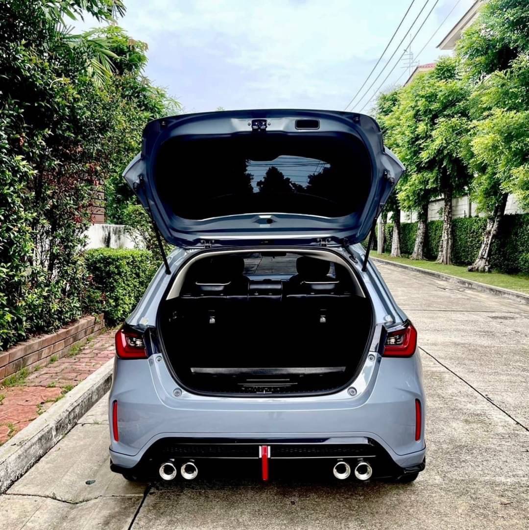 2022 Honda City Hatchback สีเทา (รูปที่ 12)
