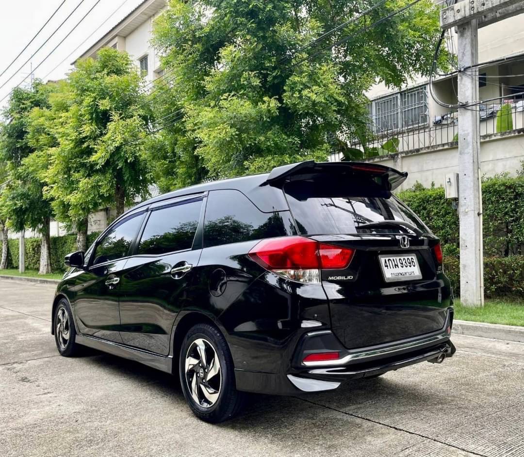 2016 Honda Mobilio สีดำ (รูปที่ 5)