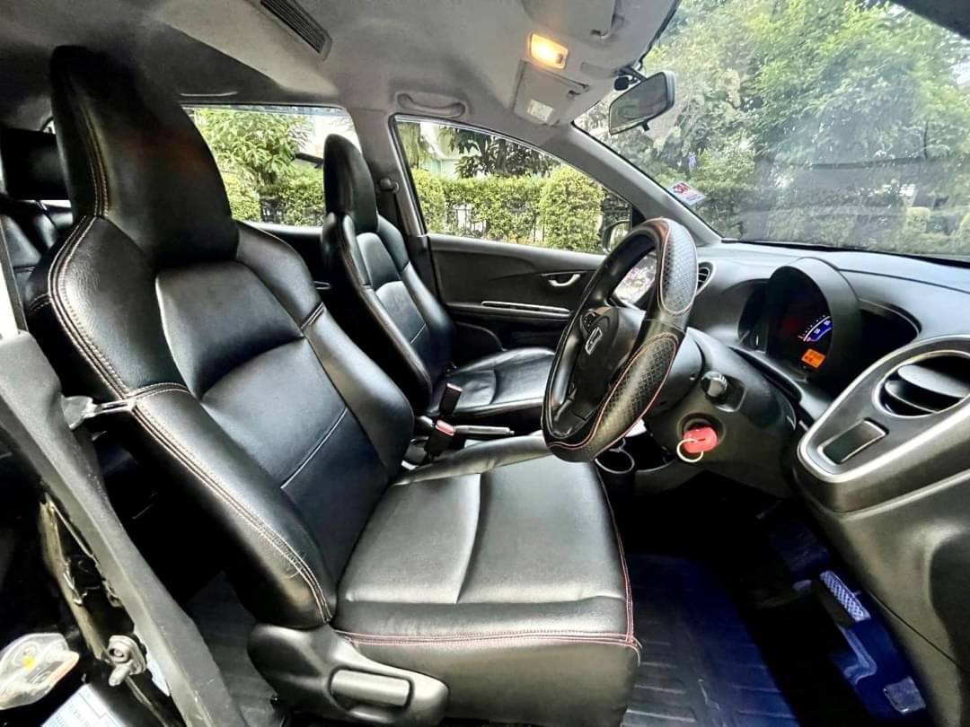 2016 Honda Mobilio สีดำ (รูปที่ 13)
