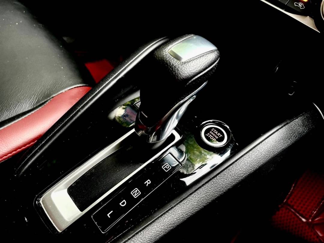 2021 Nissan Almera สีแดง (รูปที่ 12)