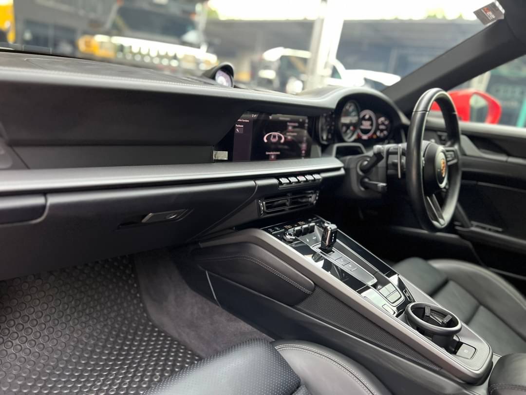 2020 Porsche 992 Carera S Techart สีส้ม (รูปที่ 18)