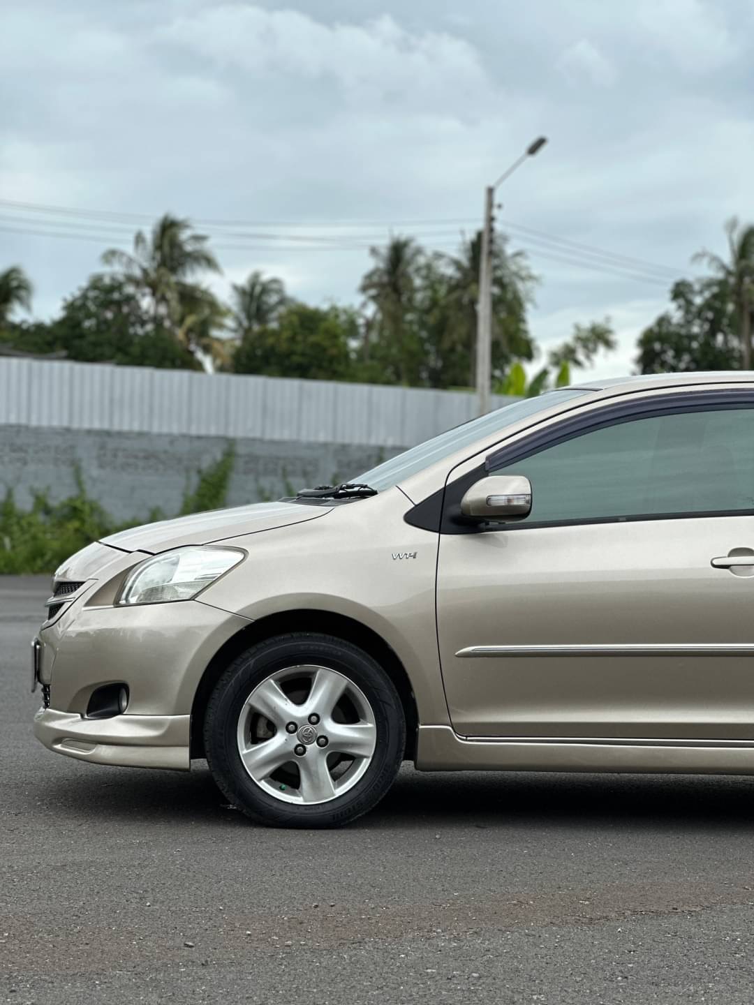 2008 Toyota Vios สีทอง