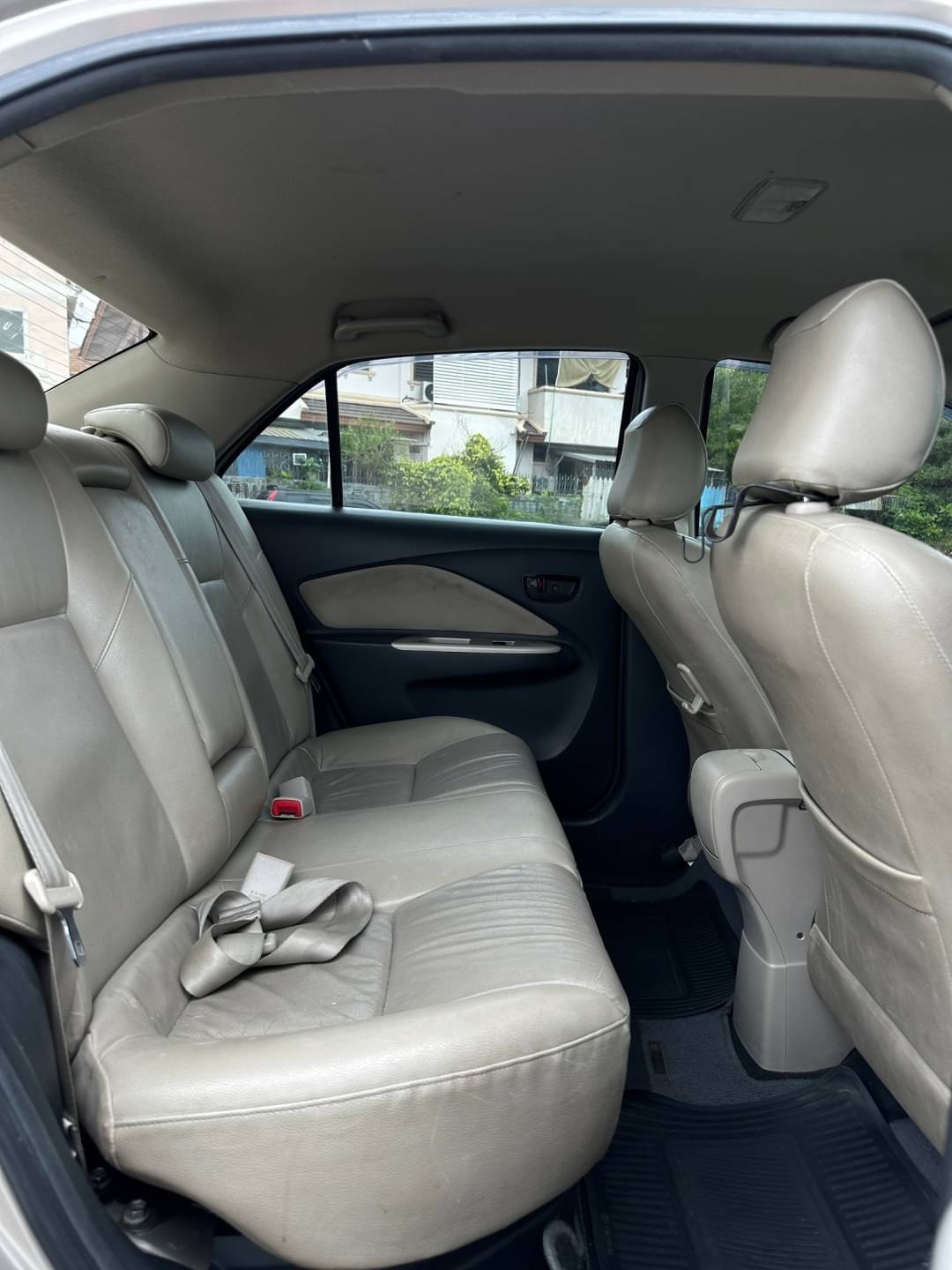 2008 Toyota Vios สีทอง (รูปที่ 12)