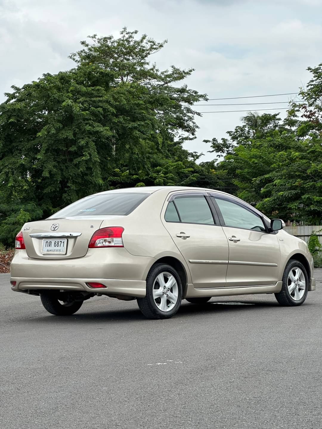 2008 Toyota Vios สีทอง