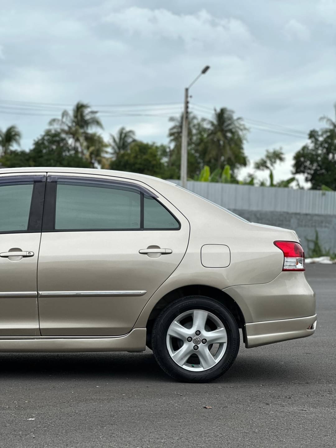 2008 Toyota Vios สีทอง