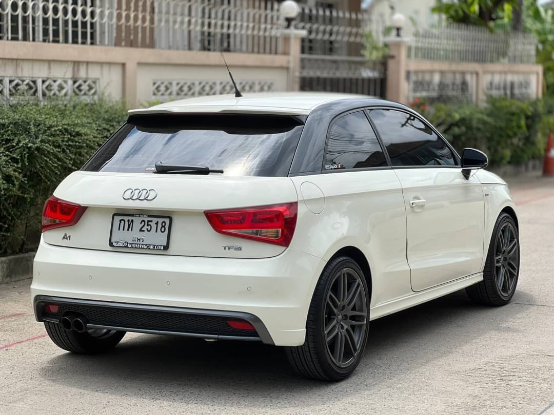 2011 Audi A1 สีขาว (รูปที่ 7)