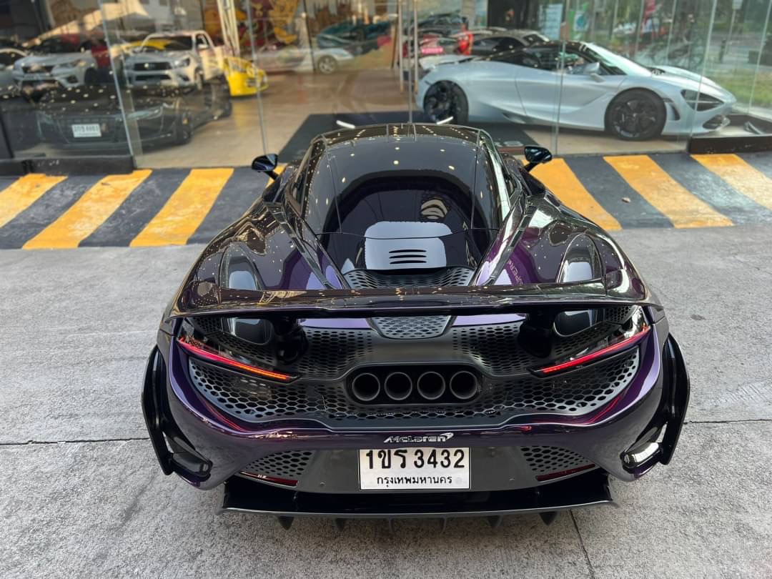 2021 McLaren 765 LT Coupe (รูปที่ 11)