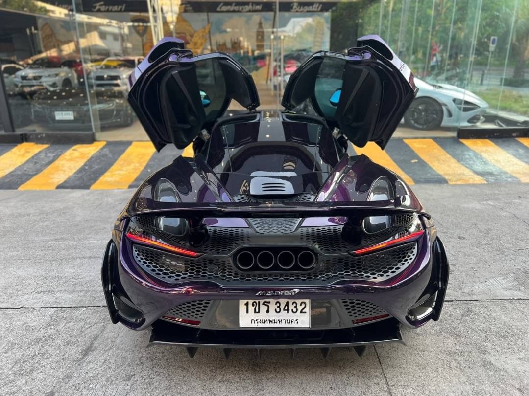 2021 McLaren 765 LT Coupe (รูปที่ 16)