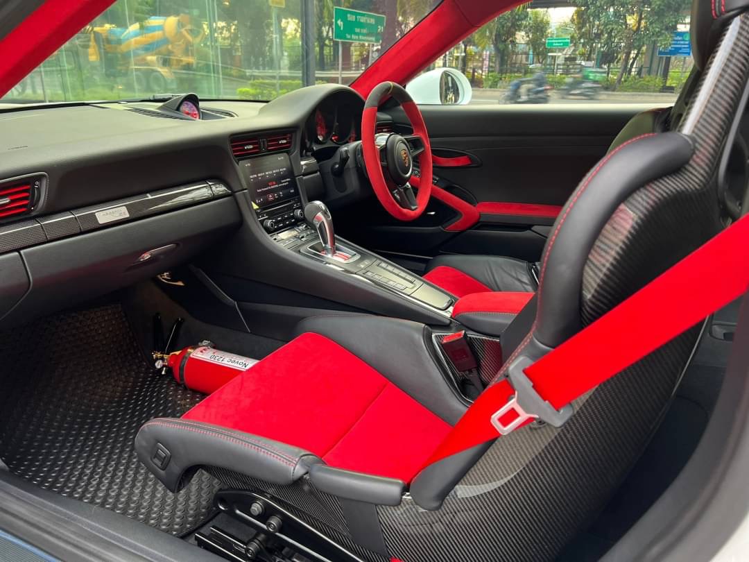 2019 Porsche 911 992 สีขาว (รูปที่ 14)