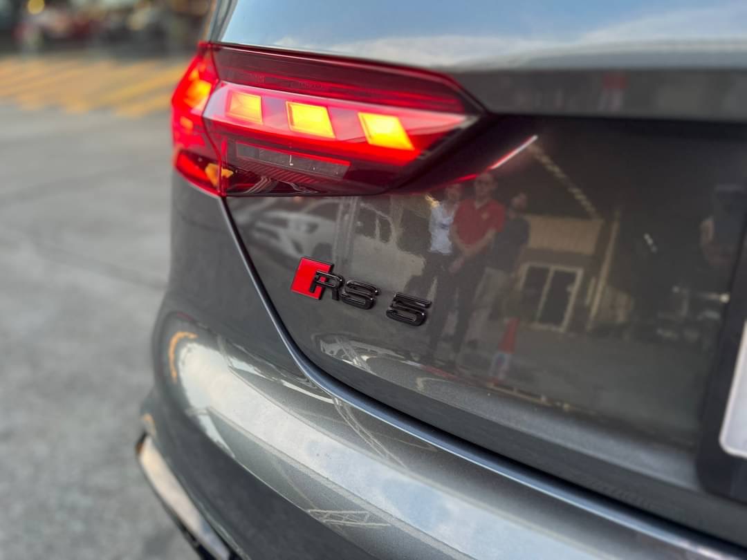2023 Audi RS 5 Coupe สีเทา (รูปที่ 10)