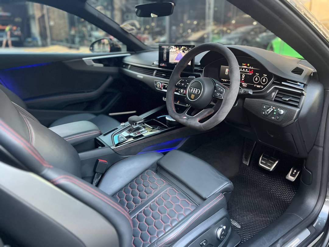 2023 Audi RS 5 Coupe สีเทา (รูปที่ 9)