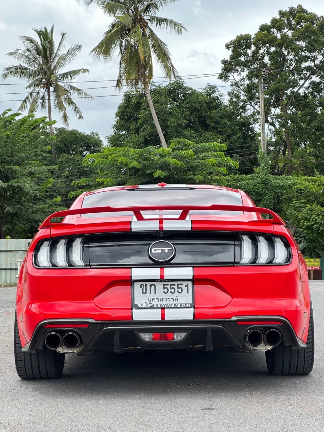 2018 Ford Mustang สีแดง (รูปที่ 2)
