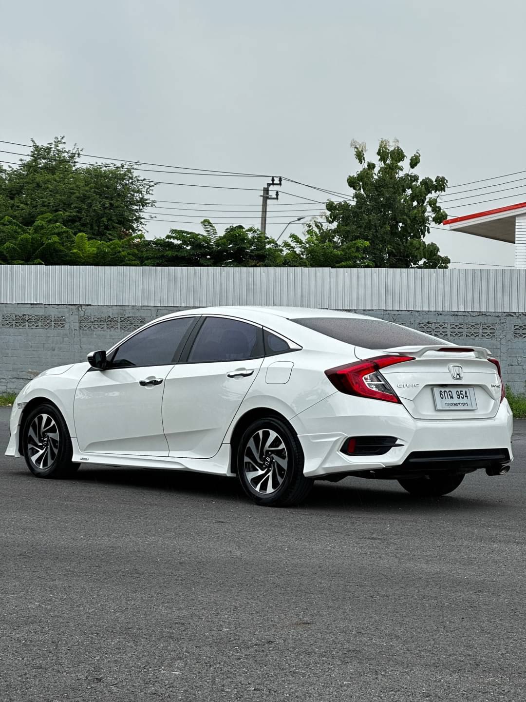 2016 Honda Civic Sedan สีขาว