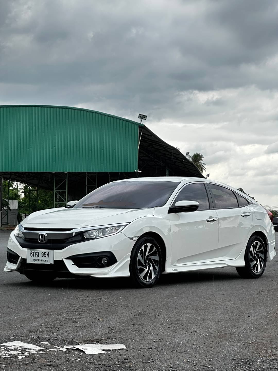 2016 Honda Civic Sedan สีขาว