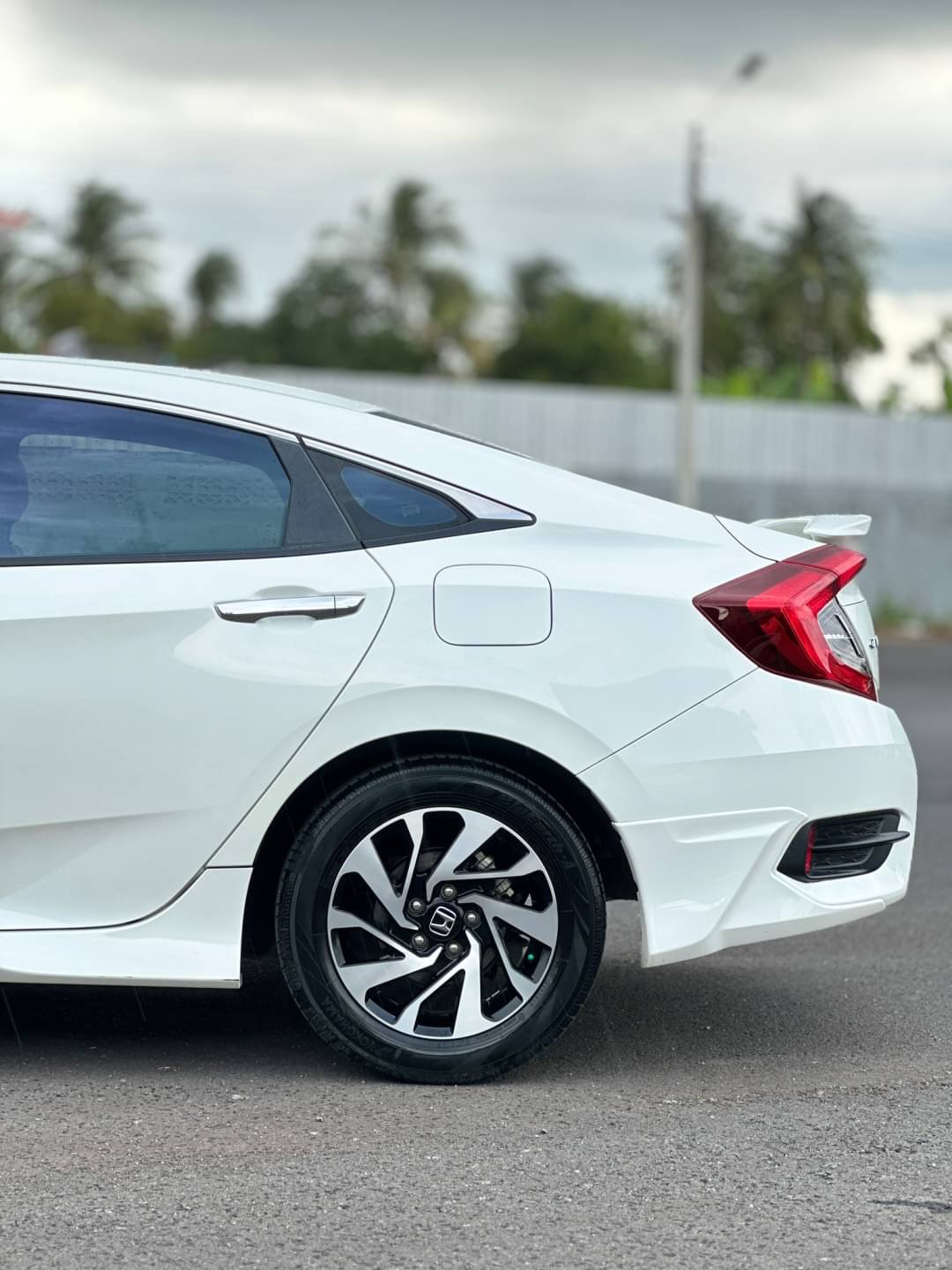 2016 Honda Civic Sedan สีขาว