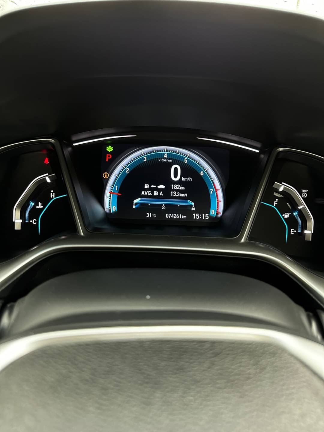 2016 Honda Civic Sedan สีขาว (รูปที่ 12)