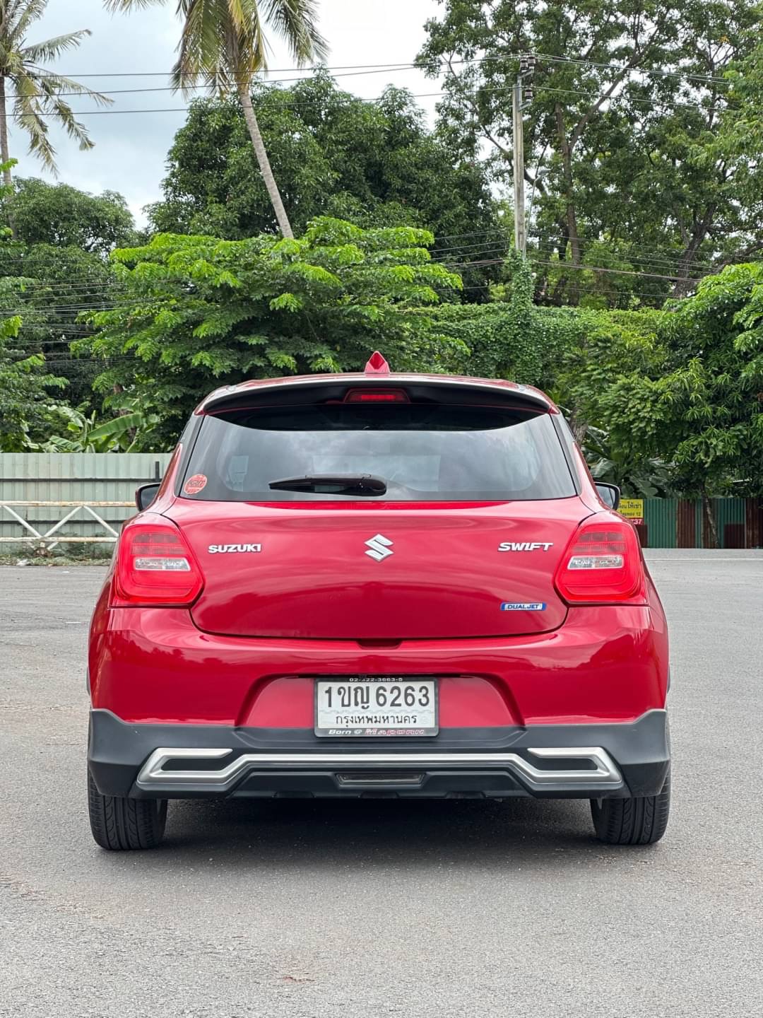 2020 Suzuki Swift สีแดง (รูปที่ 4)