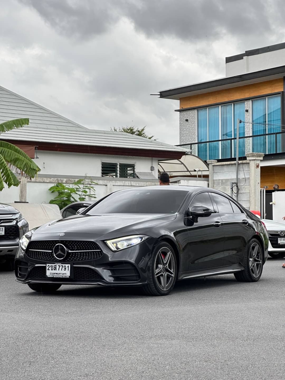 2019 Mercedes-Benz CLS-Class C257 CLS300 สีดำ (รูปที่ 4)