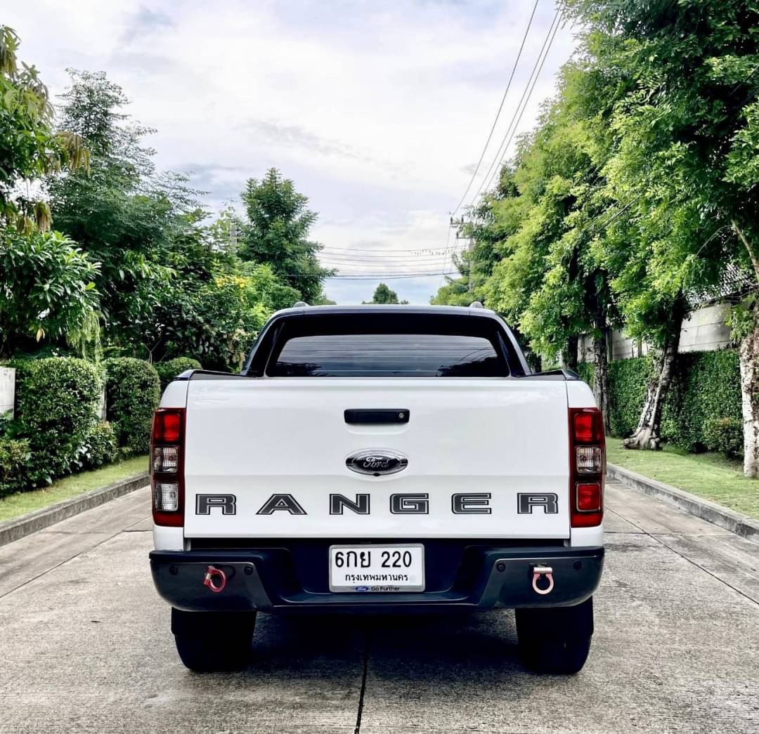 2013 Ford Ranger Wildtrak 2.0 4x2 6AT สีขาว