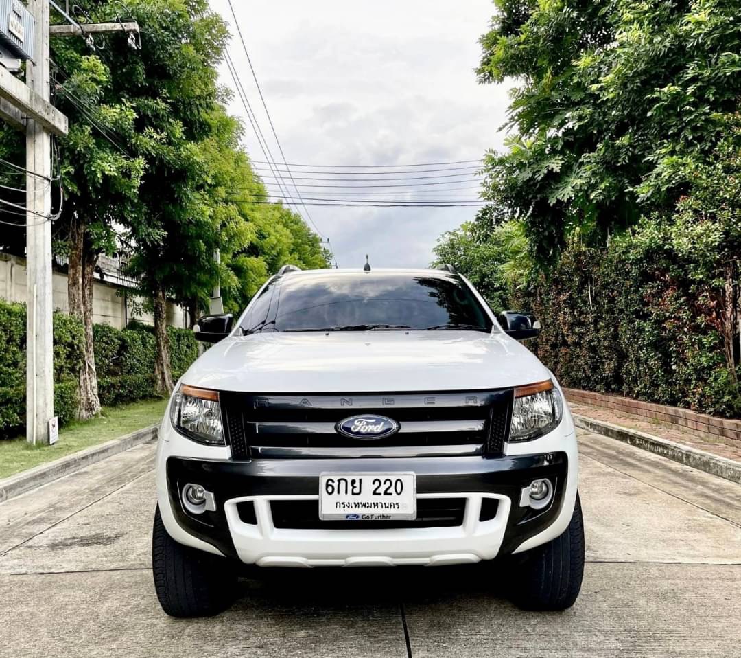2013 Ford Ranger Wildtrak 2.0 4x2 6AT สีขาว