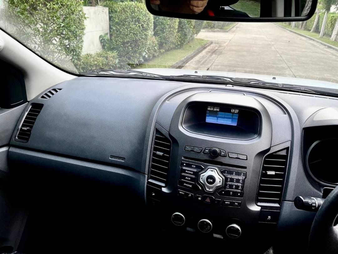 2013 Ford Ranger Wildtrak 2.0 4x2 6AT สีขาว (รูปที่ 5)