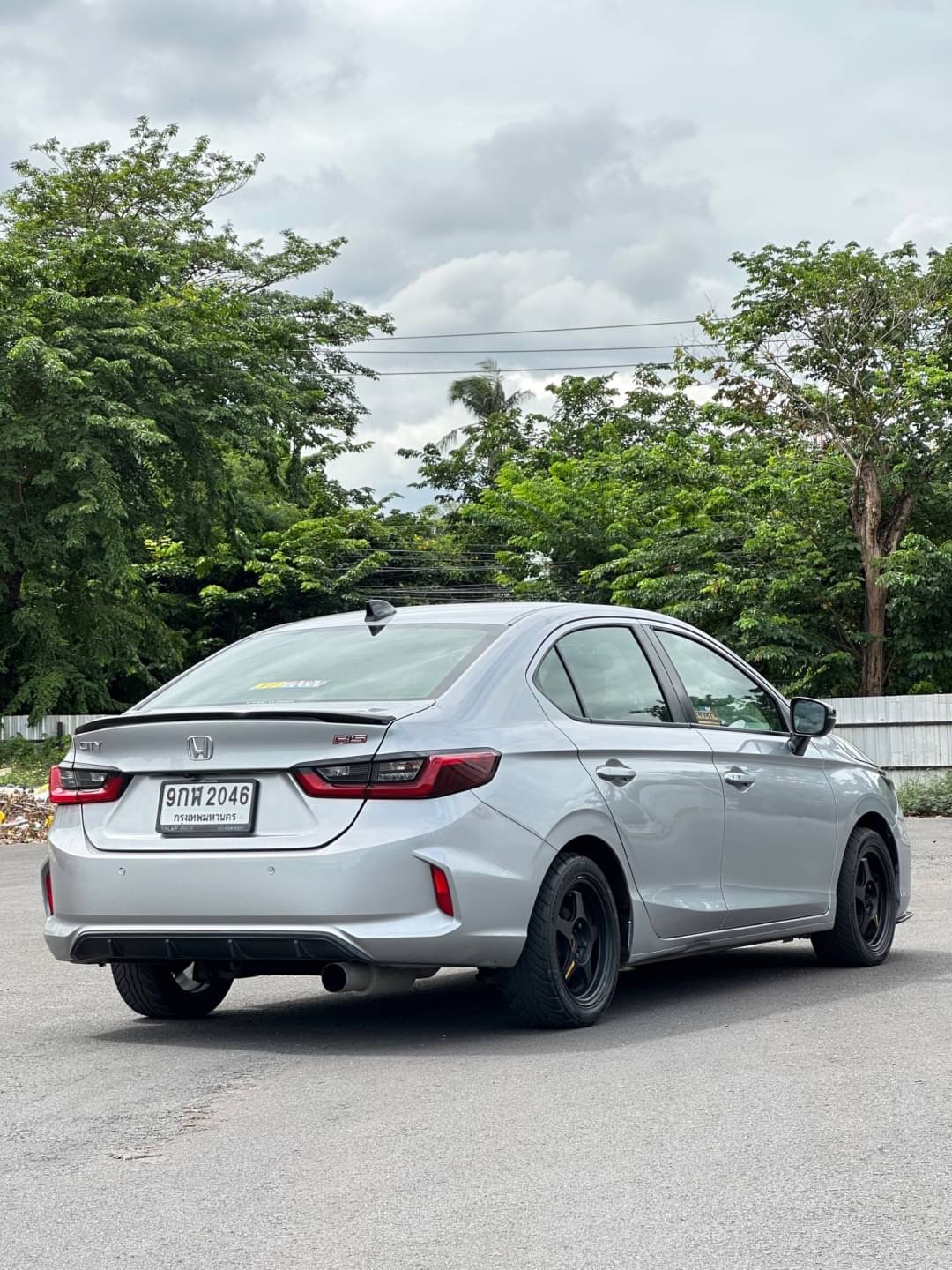 2020 Honda City สีเทา (รูปที่ 6)