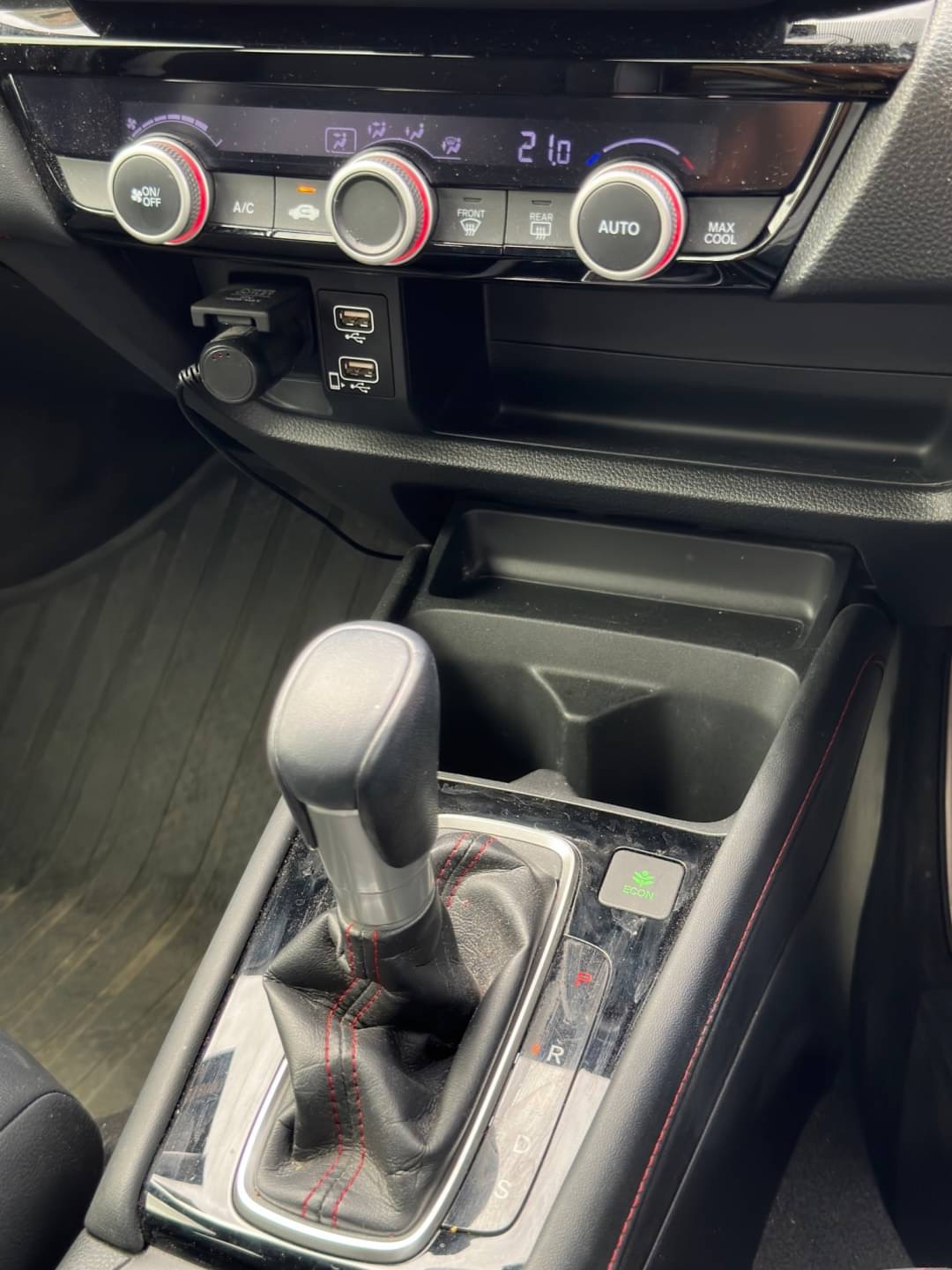 2020 Honda City สีเทา (รูปที่ 8)