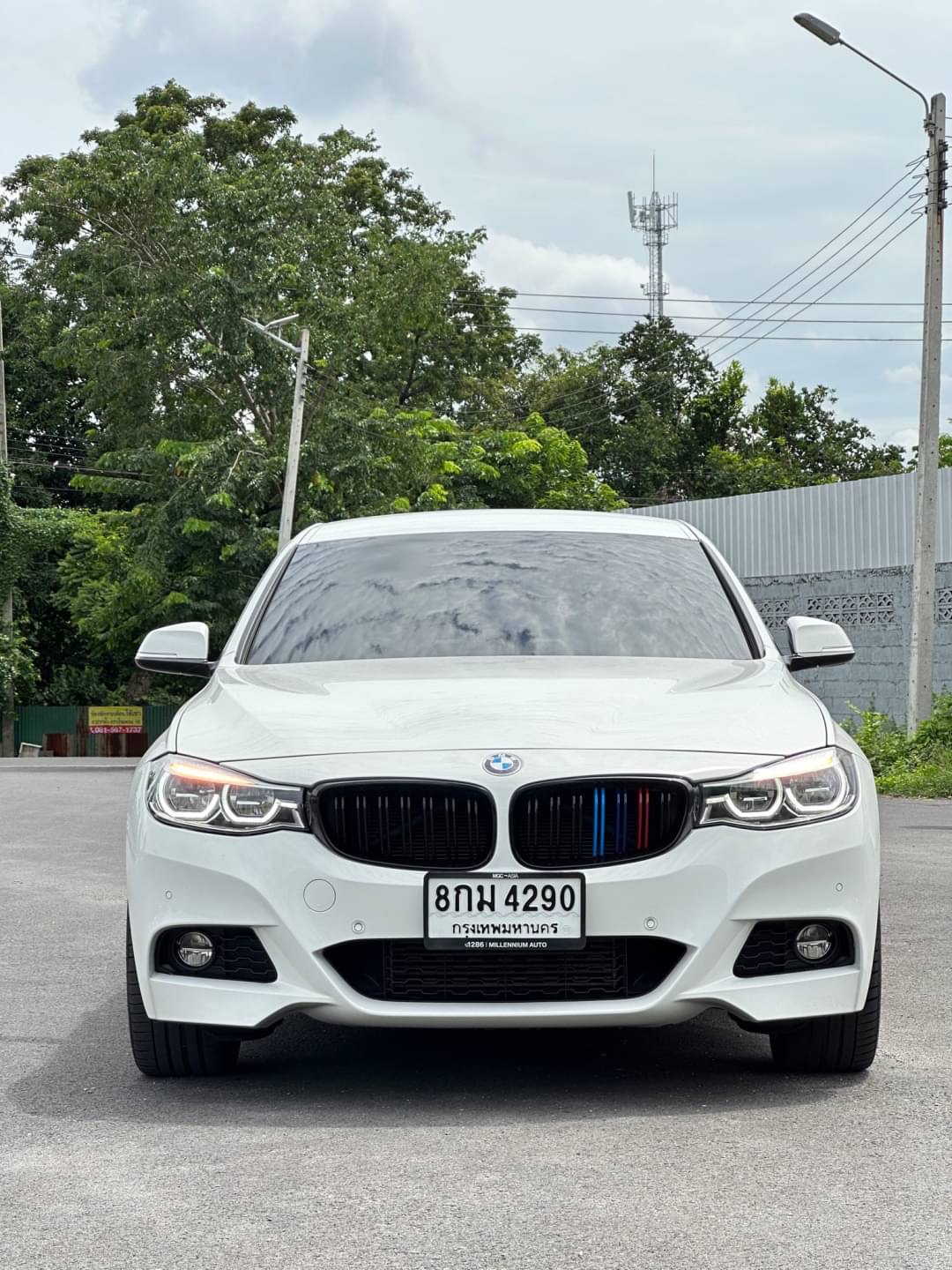 2019 BMW 320d GT Msport LCI สีขาว